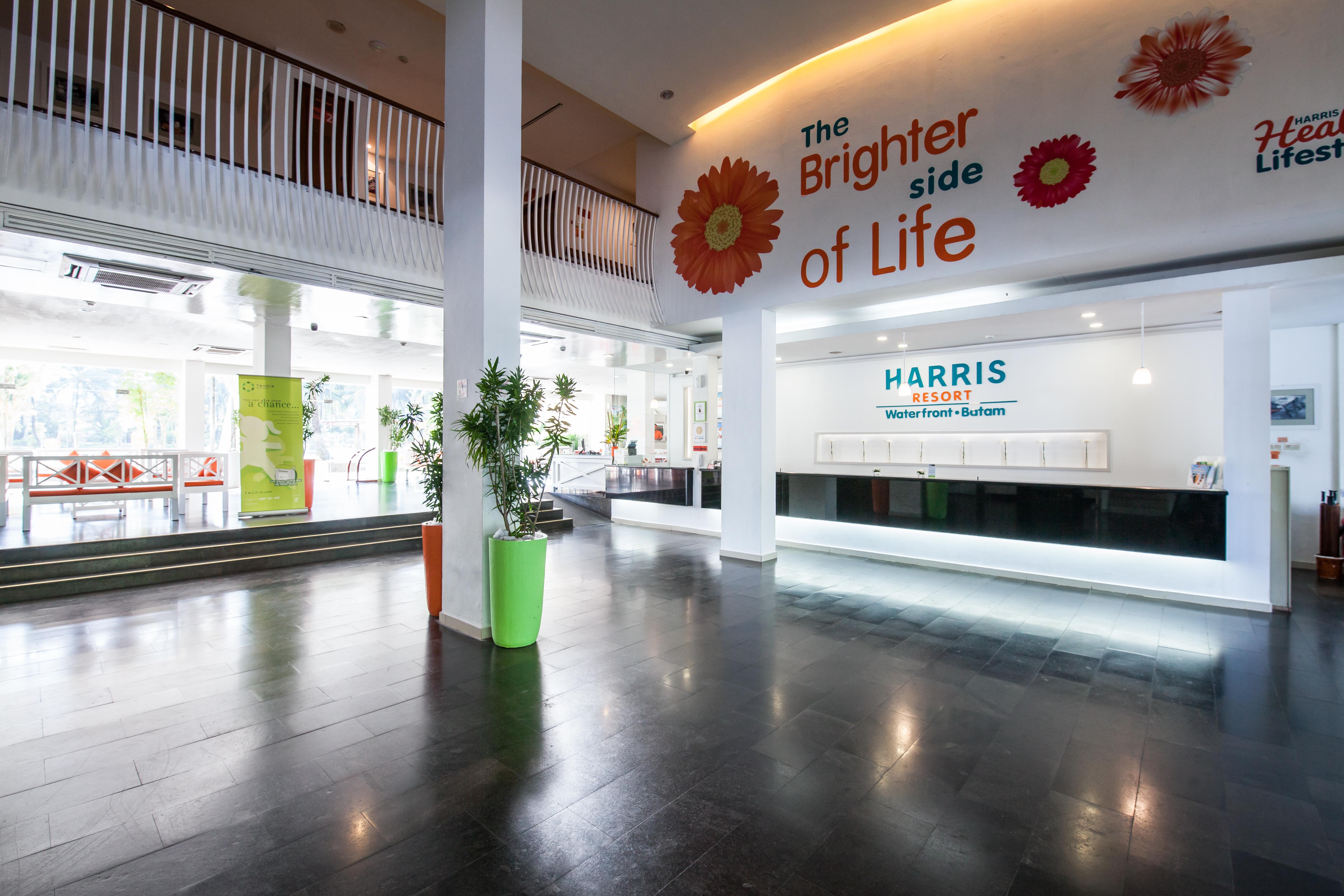 Harris Resort Batam Waterfront Sekupang Exterior foto